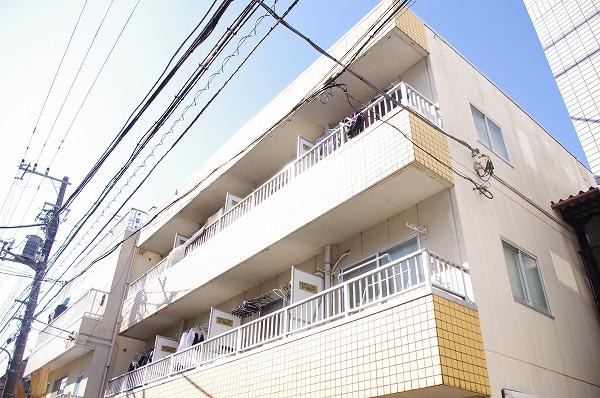 アップルハウス 301号室 外観