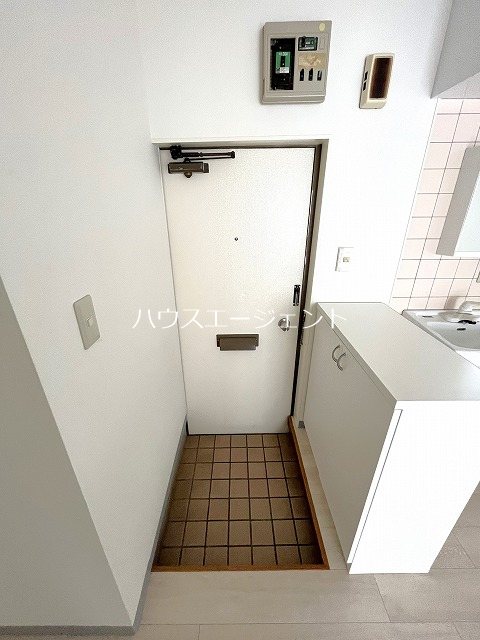 丸清コーポ 玄関