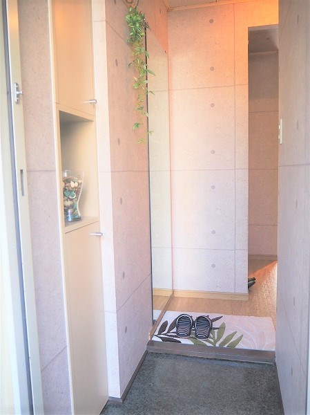 レジデンスタイム３ 玄関