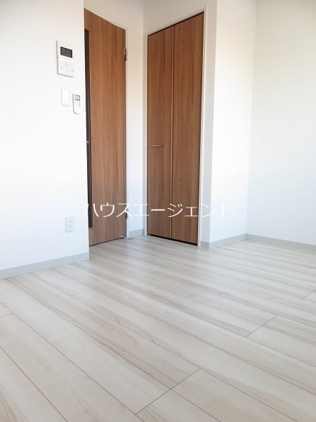 オリーブハウス門前仲町２ リビング