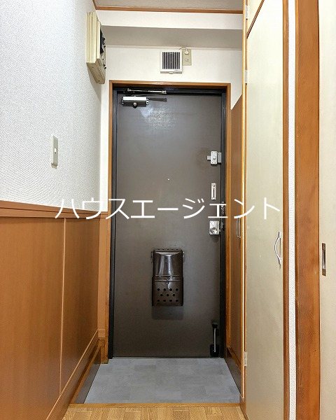オークハイツ 玄関