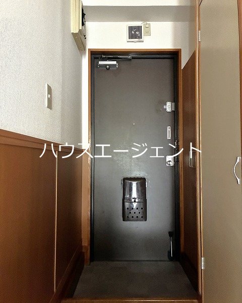 オークハイツ 玄関