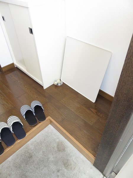コーポエトランゼⅡ 玄関