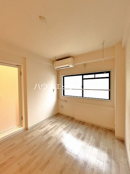 JAWA　BLD リビング