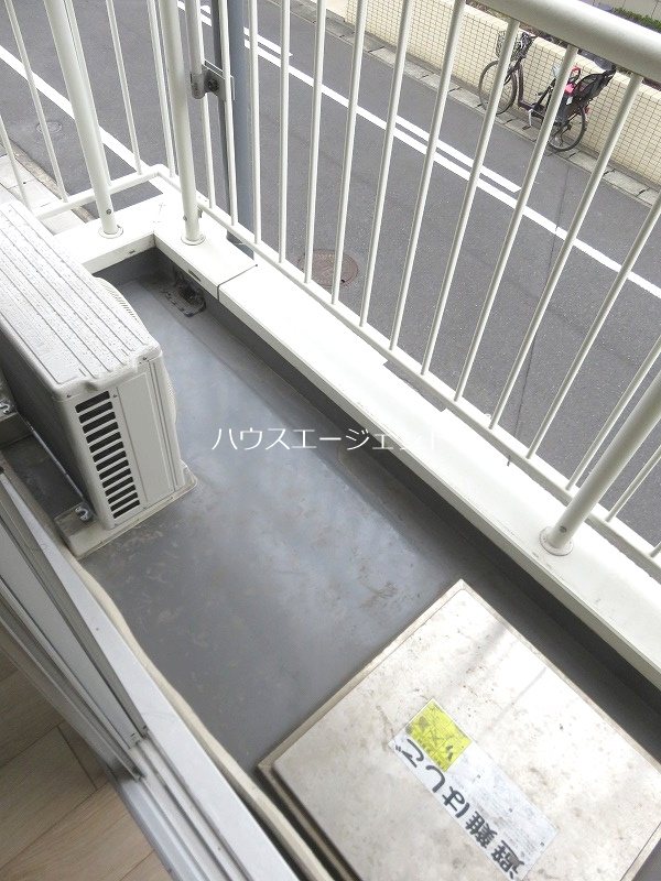 モア３ ベランダ