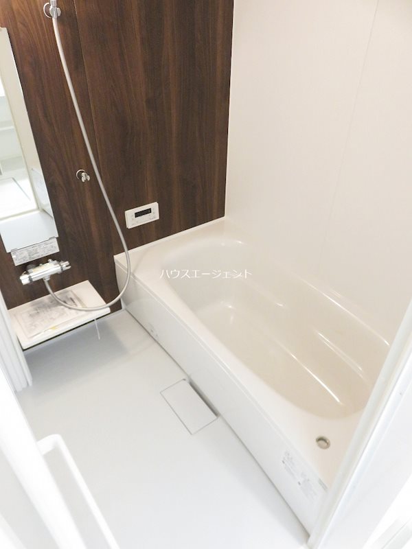 ララ・シャルム 風呂画像