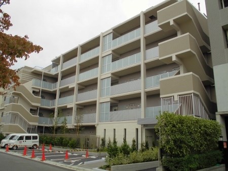 PLUM　VILLAGE 205号室 外観