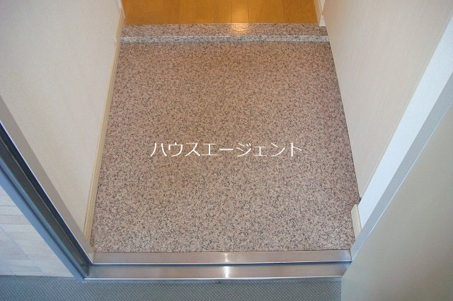 ロングエイトⅢ 玄関