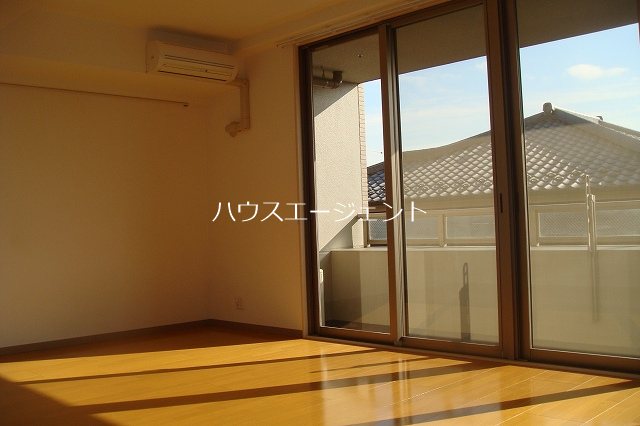 ロングエイトⅢ リビング