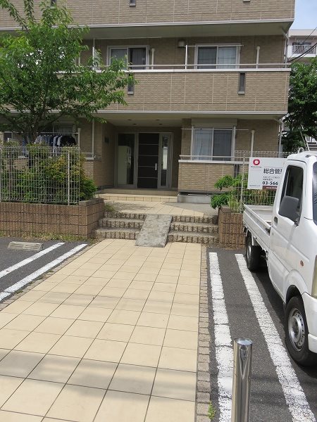 ボンリジエール エントランス