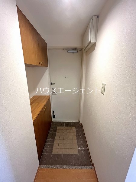 アルトジャルダン 玄関