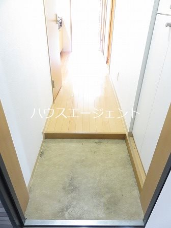 グッドフラットⅢ 玄関