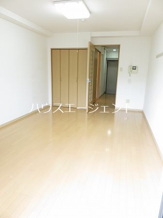 グッドフラットⅢ ベッドルーム