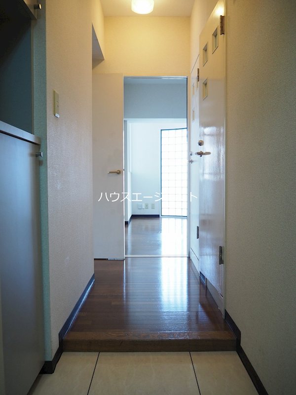 メゾン・ド・リプレット 玄関