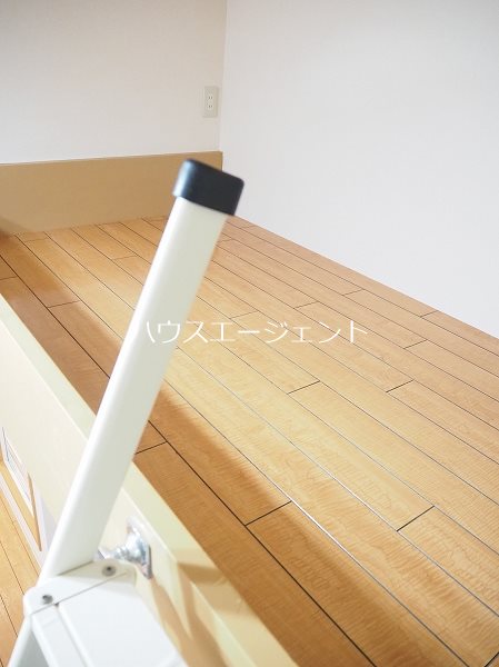 フローラ３ ベッドルーム