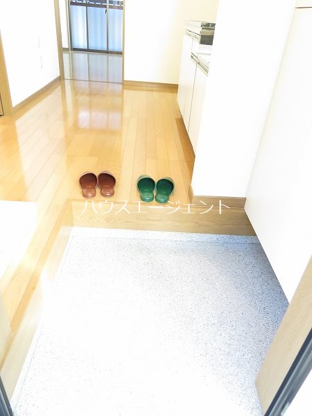 第六ハイツヤマヤ 玄関