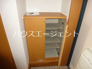 パルティール　　　　　 玄関