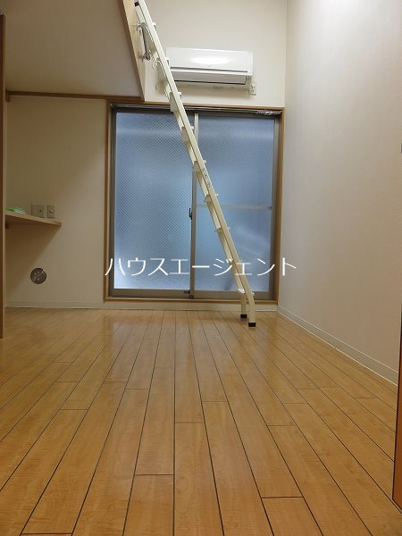 フローラ３ リビング