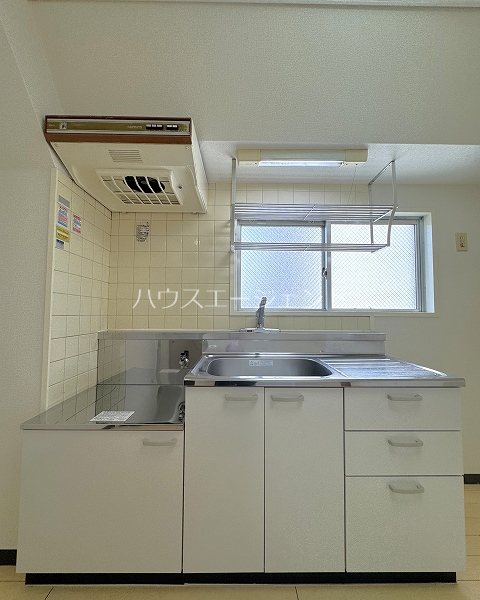 東陽レンタカービル キッチン