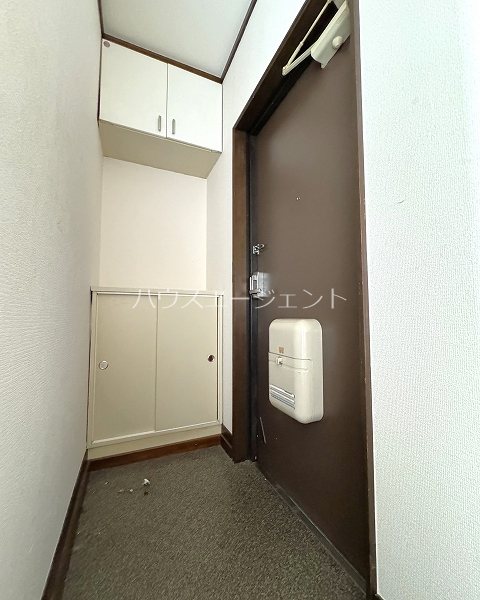 クレセントＳＪ 玄関