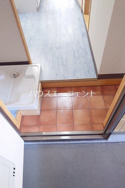 第６コーポマキ 玄関