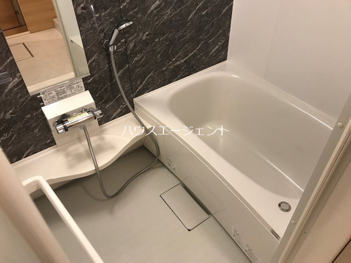 Charme cerisier 風呂画像