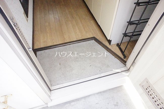 コーポタナカ 玄関