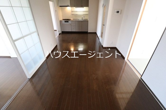 メゾン・ファミール リビング
