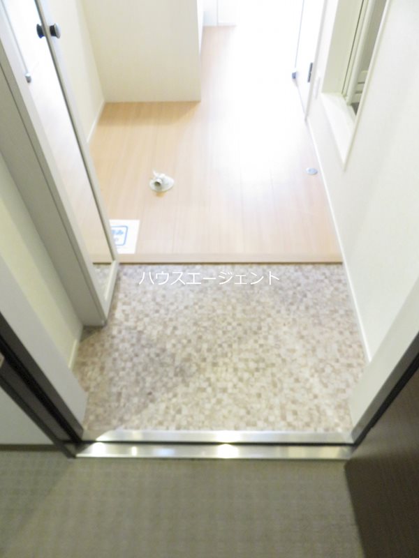 カルミア一之江 玄関