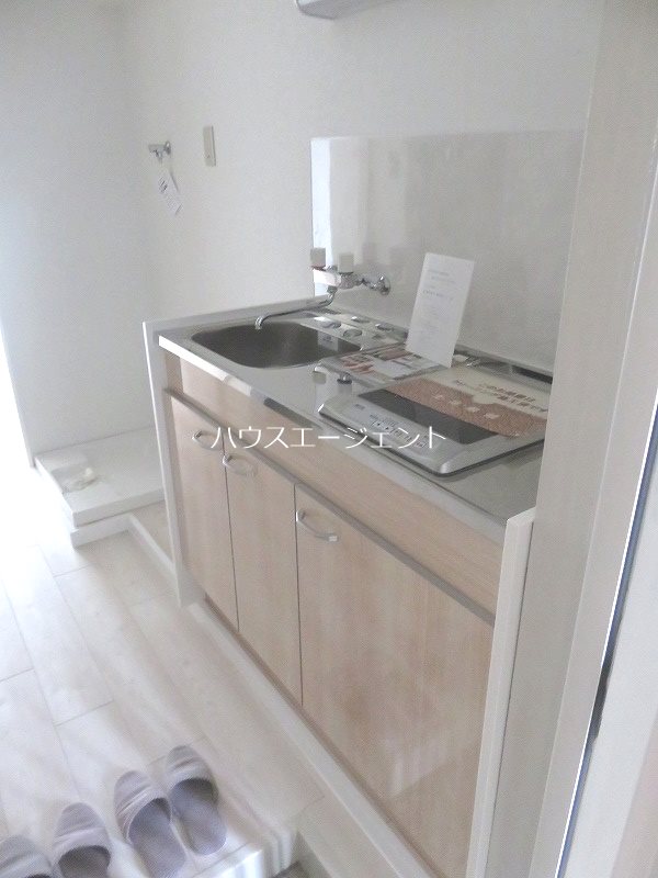 モア３ キッチン