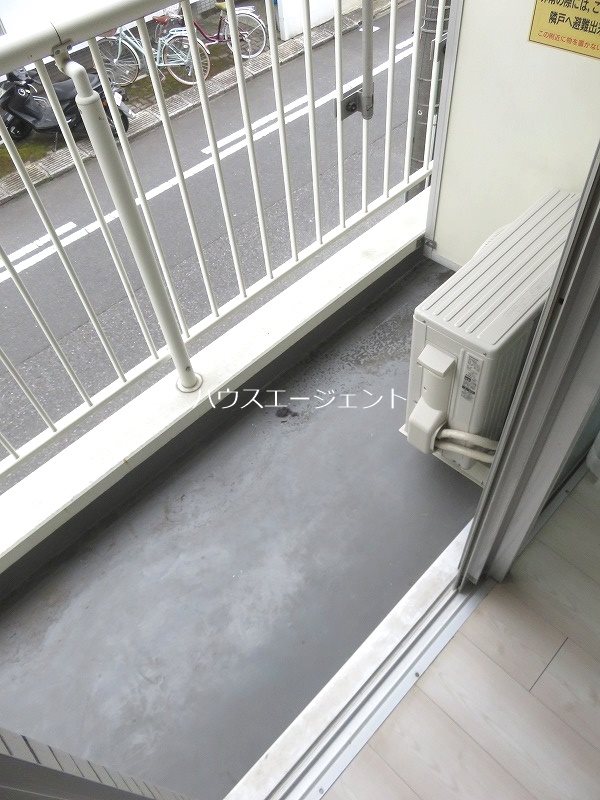 モア３ ベランダ