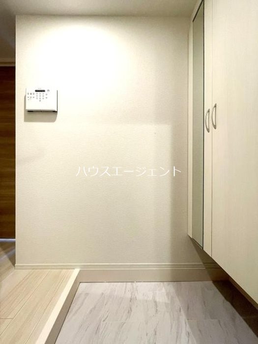 セレスティア東葛西Ⅱ 玄関