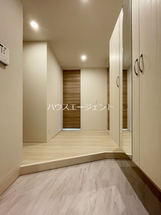 セレスティア東葛西Ⅱ 玄関