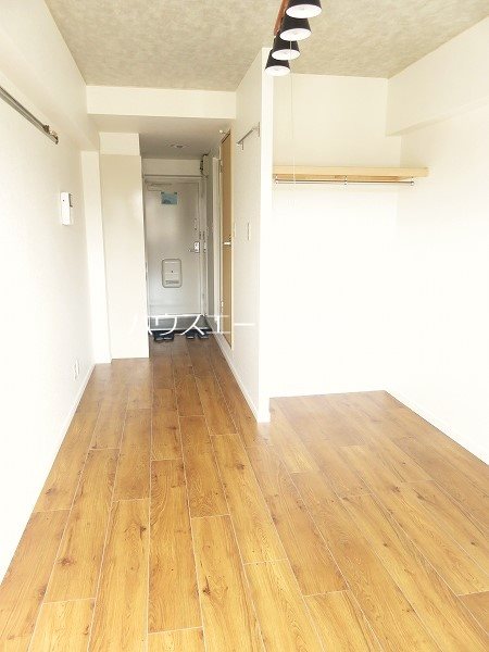 モア８ ベッドルーム