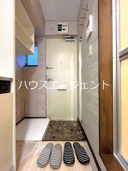 エステートタイム６ 玄関