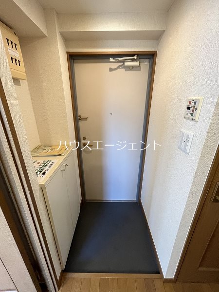 ソル・レヴェンテ 玄関
