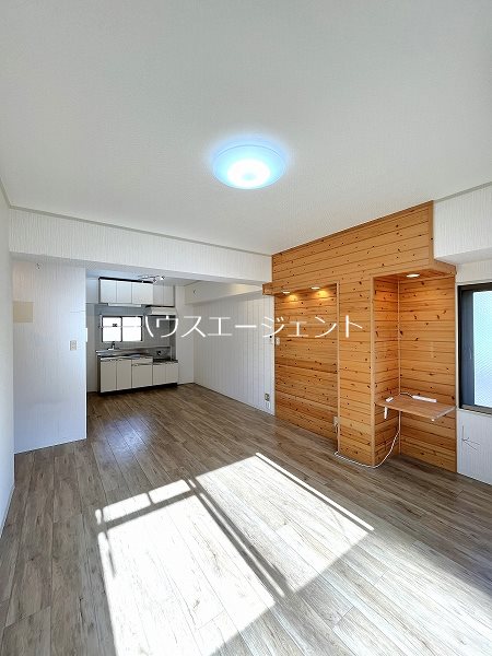 第五サンキビル リビング