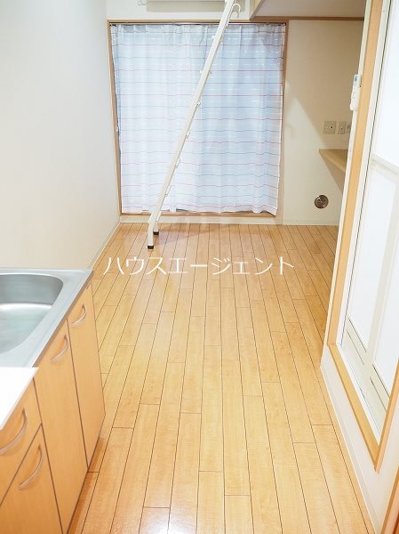 フローラ４ リビング