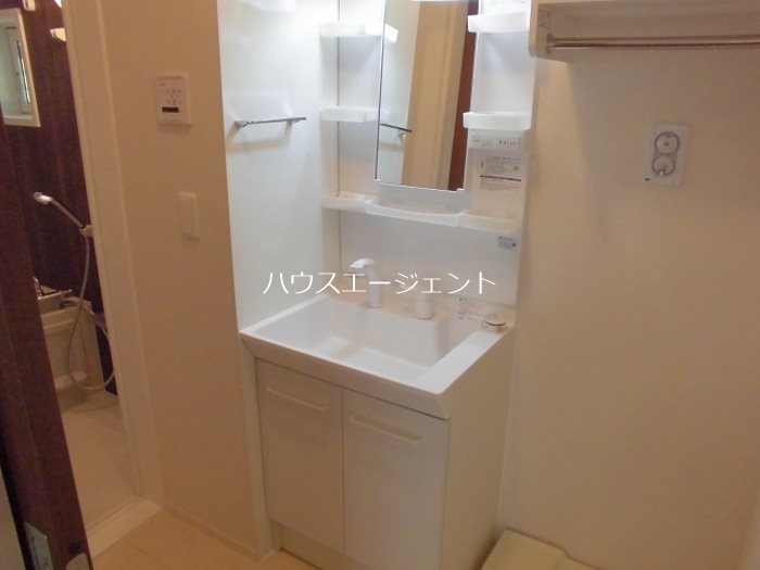 レーヴ・シャルマン 洗面所