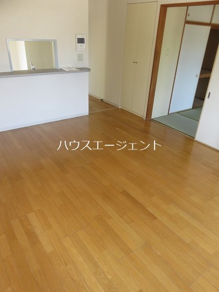 コースト・ヴィラ葛西臨海公園 リビング