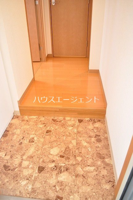 Ｔ&amp;rsquo;s Garden葛西 玄関