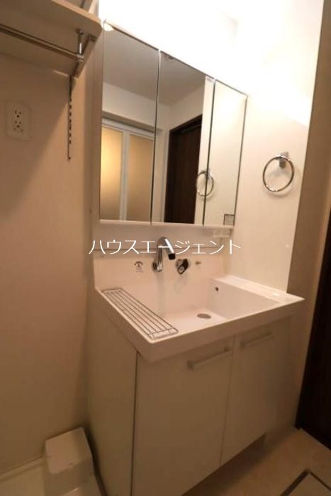 グラナーデ東葛西 洗面所