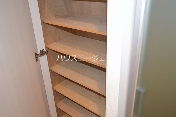 ファランドール西葛西 玄関