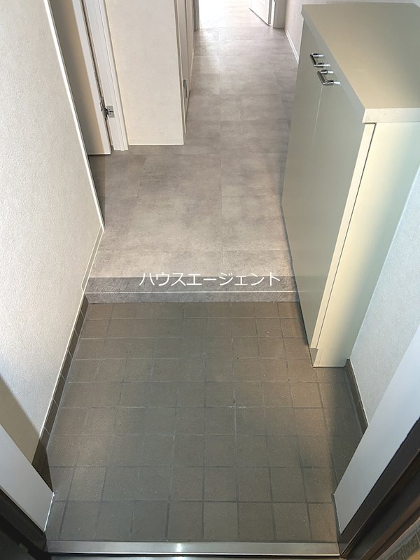 コスモリード葛西 玄関