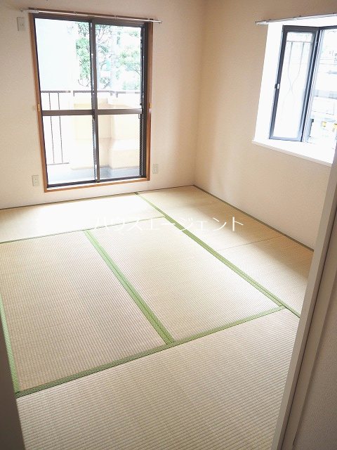 清水マンション ベッドルーム