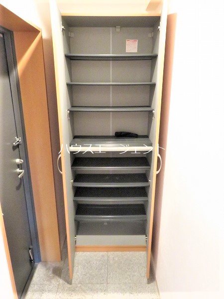 Y&amp;rsquo;s　Happiness 玄関