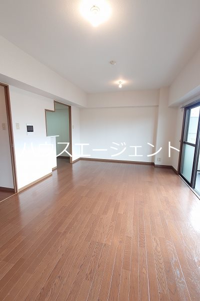 グロリア壱番館 リビング
