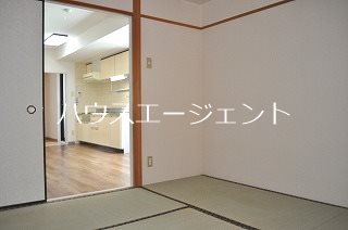 オークテラス ベッドルーム