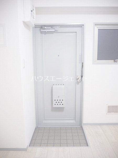 丸清ビル 玄関