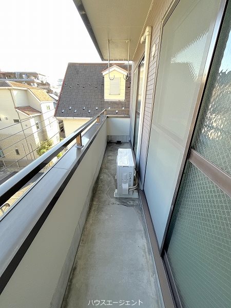 Break Area #1 ベランダ
